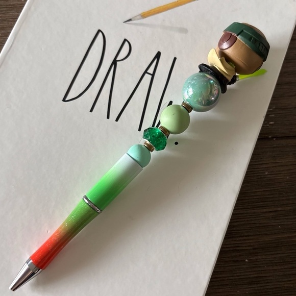 Disney Doorables: Star Wars: Luke Skywalker handmade beaded pen - Picture 3 of 3